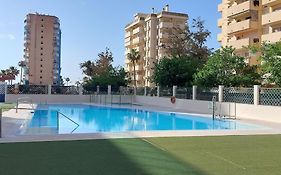 Elegante alojamiento con piscina a 200 m del mar.