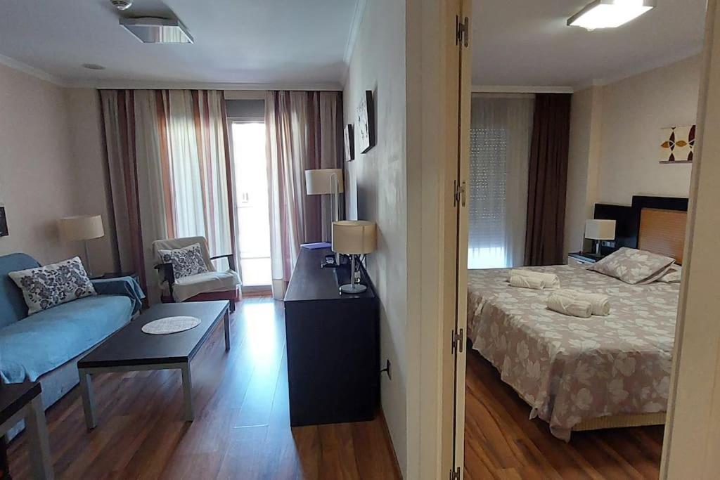 Elegante alojamiento con piscina a 200 m del mar. Apartamento Benalmádena Exterior foto
